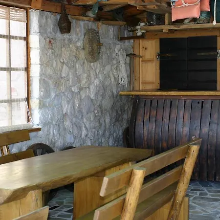 Gostinjska kuća Guest House Frane