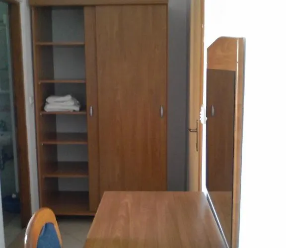 Guest House Frane 3* Pag Town