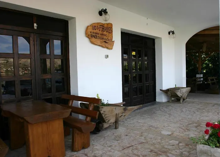 Guest House Frane 3* Pag Town