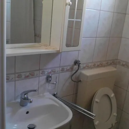 Guest House Frane 3* Pag Town
