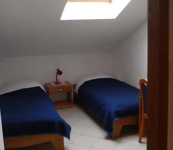 Guest House Frane Pag Town