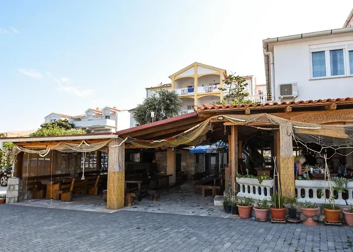 Guest House Frane Pag Town