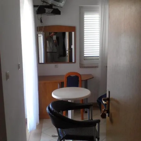 Πανσιόν Frane