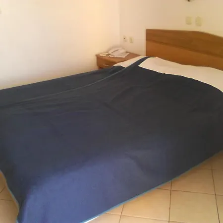 Frane Πανσιόν 3*