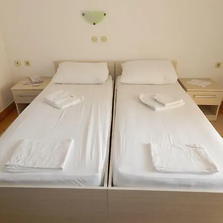 Gostinjska kuća Guest House Frane